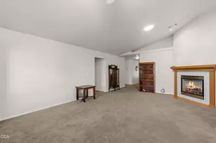 1810 SW J St, Grants Pass, OR 97526 - Photo 6