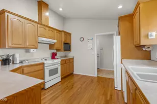 1810 SW J St, Grants Pass, OR 97526 - Photo 10