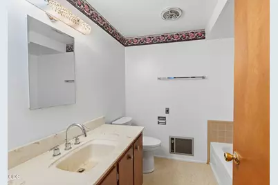 203 S Rose Street, Phoenix, OR 97535 - Photo 20