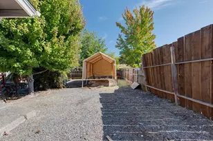 203 S Rose St, Phoenix, OR 97535 - Photo 26