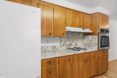203 S Rose Street, Phoenix, OR 97535 - Photo 6