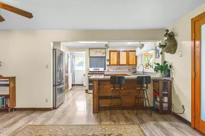 7808 Hilyard Avenue, Klamath Falls, OR 97603 - Photo 12