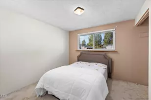 723 SW Cypress St, Grants Pass, OR 97526 - Photo 16