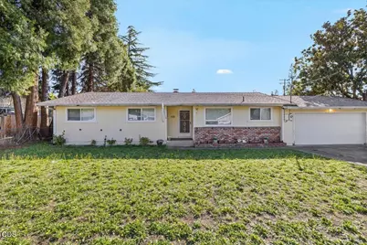 723 SW Cypress Street, Grants Pass, OR 97526 - Photo 1