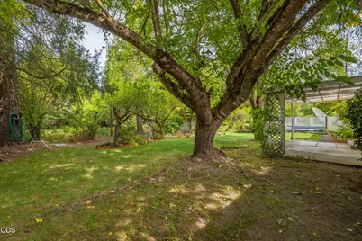 170 Allenwood Drive, Grants Pass, OR 97527 - Photo 32
