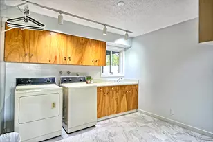 783 S Stage Rd, Medford, OR 97501 - Photo 32