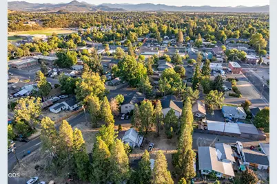 162 Napa Street, Eagle Point, OR 97524 - Photo 14