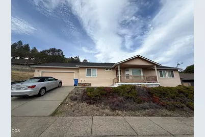 605 Lia Way, Rogue River, OR 97537 - Photo 2