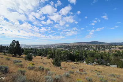 Hillside Avenue, Klamath Falls, OR 97601 - Photo 12