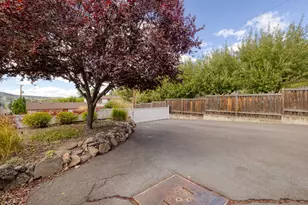 430 N Laguna St, Klamath Falls, OR 97601 - Photo 36