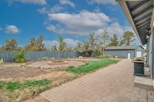 25430 Elk Ln, Bend, OR 97701 - Photo 26