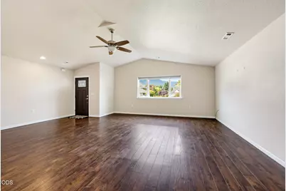 104 Vista Circle, Rogue River, OR 97537 - Photo 4