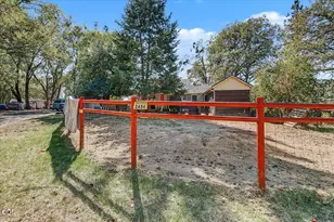 2494 Hamilton Ln, Grants Pass, OR 97527 - Photo 28