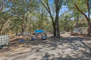2494 Hamilton Ln, Grants Pass, OR 97527 - Photo 32