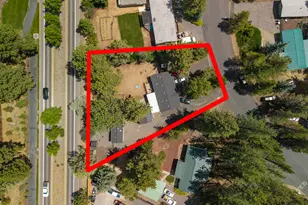 61071 Chuckanut Dr, Bend, OR 97702 - Photo 4