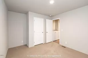 61071 Chuckanut Dr, Bend, OR 97702 - Photo 32