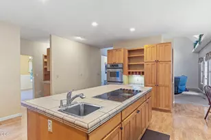 306 White Oak Dr, Cave Junction, OR 97523 - Photo 8