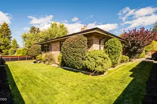 408 NE Hawthorne Ave, Bend, OR 97701 - Photo 6