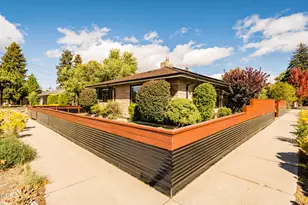 408 NE Hawthorne Ave, Bend, OR 97701 - Photo 44
