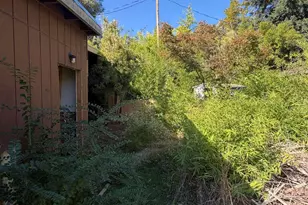 1016 NE A St, Grants Pass, OR 97526 - Photo 8