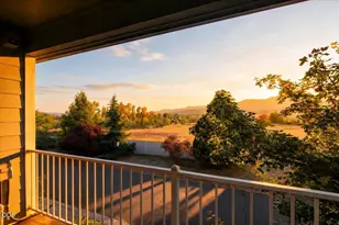 368 Meadow Dr, Ashland, OR 97520 - Photo 34