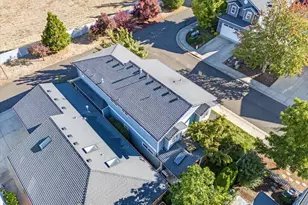 368 Meadow Dr, Ashland, OR 97520 - Photo 4