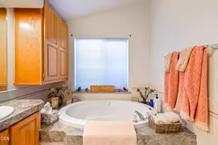 2337 NE Buckwheat Ct, Bend, OR 97701 - Photo 16