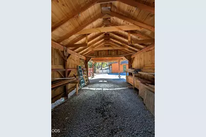11851 Upper Applegate Road, Jacksonville, OR 97530 - Photo 20