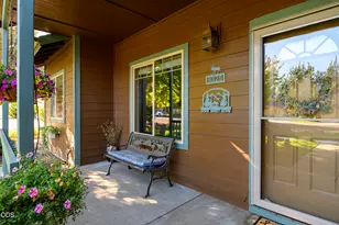 9325 16th St, Terrebonne, OR 97760 - Photo 6