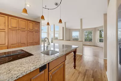 4375 Pioneer Road, Medford, OR 97501 - Photo 4