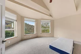 4375 Pioneer Rd, Medford, OR 97501 - Photo 14