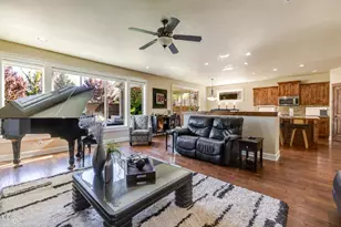 61144 Manhae Ln, Bend, OR 97702 - Photo 2