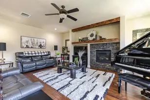 61144 Manhae Ln, Bend, OR 97702 - Photo 12