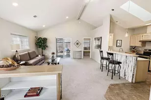 553 Mountain View Dr, Central Point, OR 97502 - Photo 10