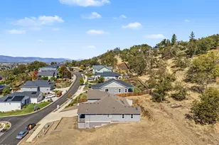 332 Avalon Terrace, Eagle Point, OR 97524 - Photo 42