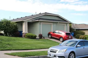 1023 NE Watt Way, Bend, OR 97701 - Photo 6