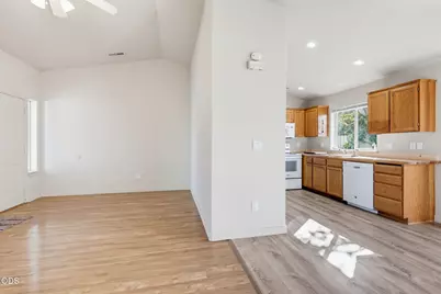 905 Narregan Street, Medford, OR 97501 - Photo 12