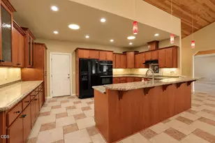 16 Milagros Ct, Eagle Point, OR 97524 - Photo 12