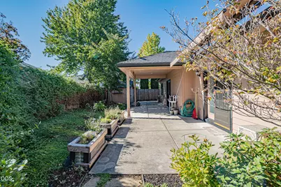 16 Milagros Court, Eagle Point, OR 97524 - Photo 32