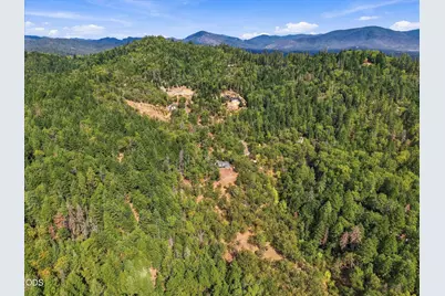 433 Hawksdale Drive, Grants Pass, OR 97526 - Photo 56