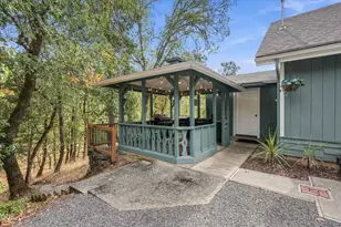 433 Hawksdale Dr, Grants Pass, OR 97526 - Photo 42