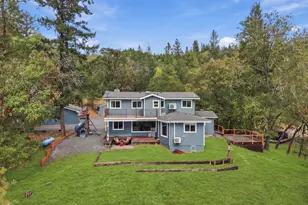 433 Hawksdale Dr, Grants Pass, OR 97526 - Photo 46
