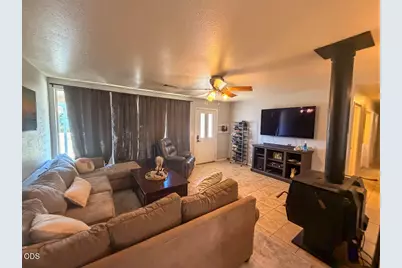 6362 Harold Road, Central Point, OR 97502 - Photo 4