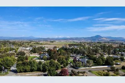 6362 Harold Road, Central Point, OR 97502 - Photo 30