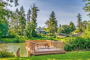 436 Ashwood Dr, Grants Pass, OR 97526 - Photo 2