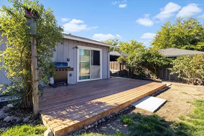 1915 Page Street, Medford, OR 97504 - Photo 24