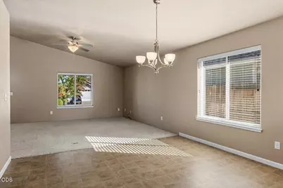 2287 SW Gayle Way, Grants Pass, OR 97527 - Photo 6