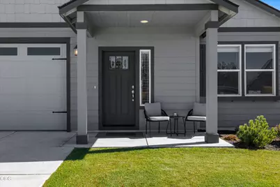 3350 NW 9th Lane, Redmond, OR 97756 - Photo 4