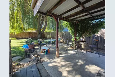 1954 Page Street, Medford, OR 97504 - Photo 28