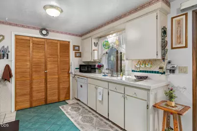 1954 Page Street, Medford, OR 97504 - Photo 14